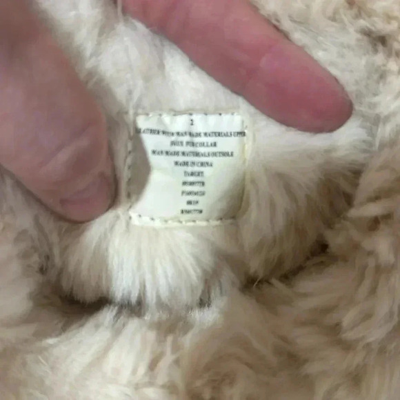 Cat and Jack fur lined snow boots size 2 - Picture 3 of 9